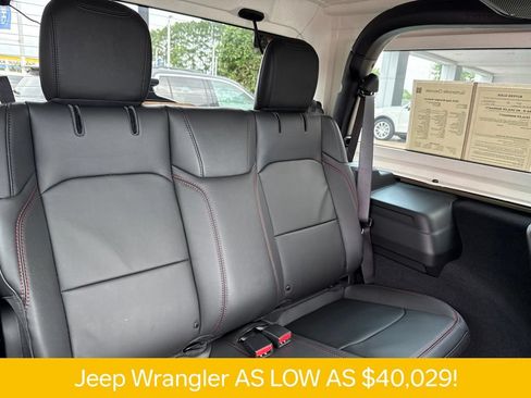 Used 2025 Jeep Wrangler Rubicon w/ Safety Group AWD/4WD image 21