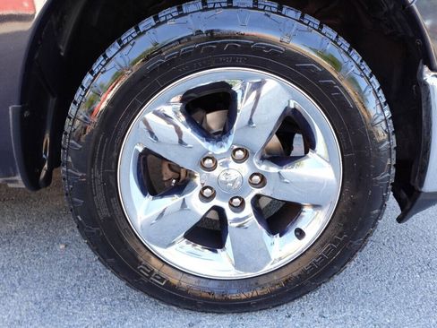 Used 2018 RAM 1500 Lone Star image 40