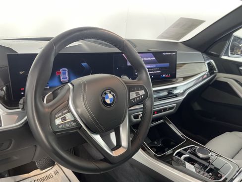 Used 2026 BMW X5 xDrive40i AWD/4WD image 12