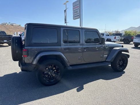 Used 2022 Jeep Wrangler Unlimited Sahara image 12