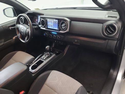 Used 2023 Toyota Tacoma TRD Sport image 14