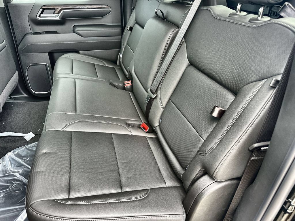 New 2026 GMC Sierra 1500 SLT w/ SLT Convenience Package AWD/4WD image 16