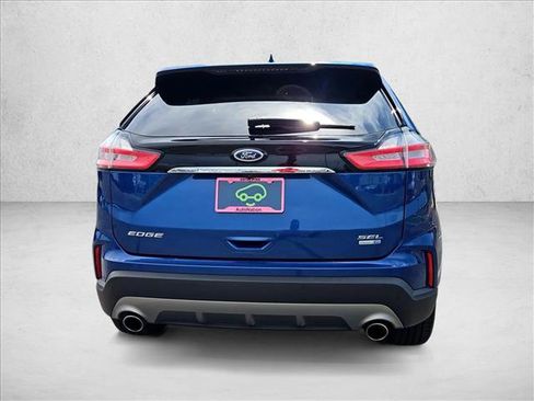 Used 2020 Ford Edge SEL w/ Cold Weather Package AWD/4WD image 7