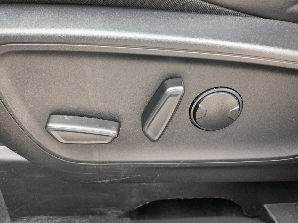 Used 2026 Ford Escape ST-Line FWD image 14