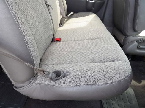 Used 2019 Chevrolet Express 3500 LS image 30