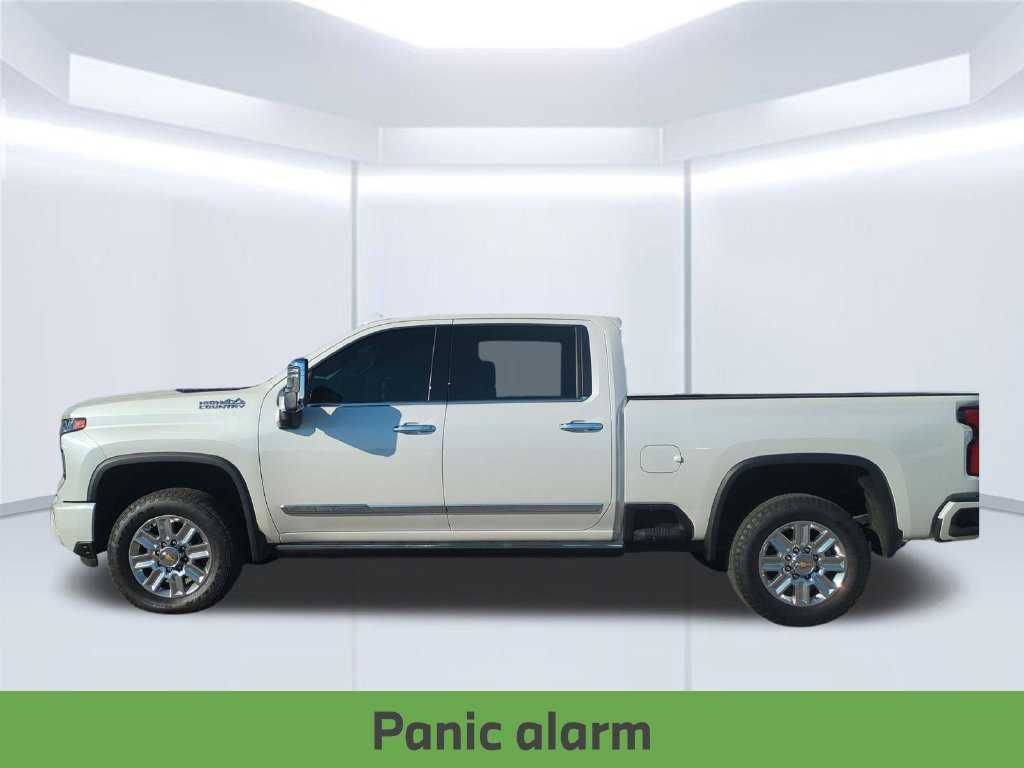 Used 2025 Chevrolet Silverado 2500 High Country w/ High Country Premium Package AWD/4WD image 4