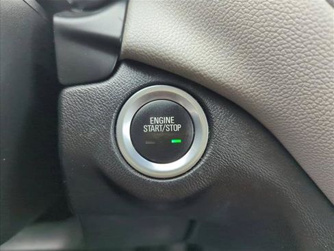 Used 2024 Chevrolet Equinox LS FWD image 27