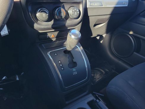 Used 2014 Jeep Compass Sport w/ Power Value Group image 15
