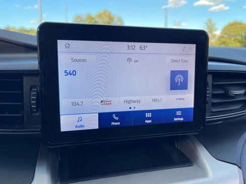 Used 2021 Ford Explorer 2WD image 10