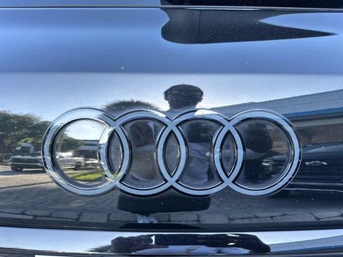 Used 2025 Audi Q7 3.0T Prestige w/ Prestige Package AWD/4WD image 10