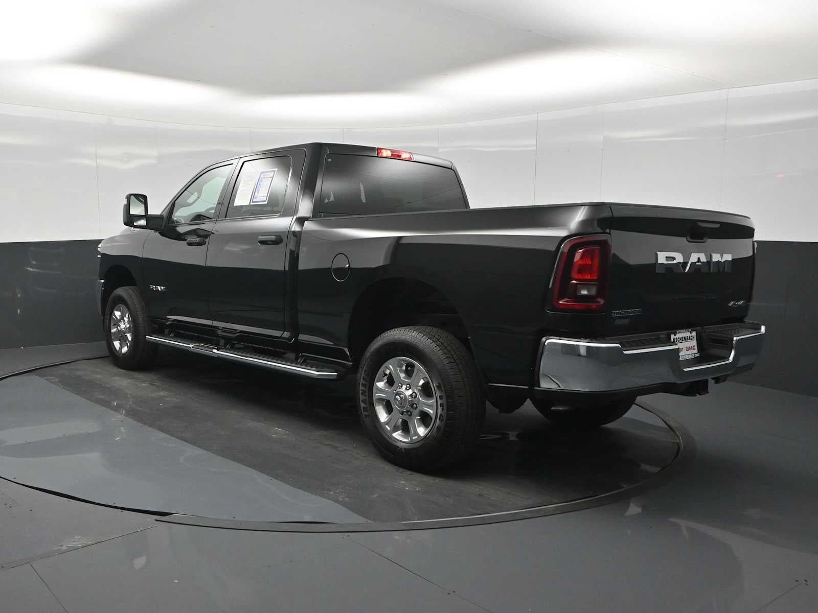 Used 2026 RAM 2500 Big Horn AWD/4WD image 6