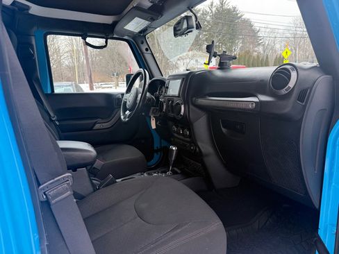 Used 2017 Jeep Wrangler Unlimited Sport w/ Quick Order Package 24S image 15