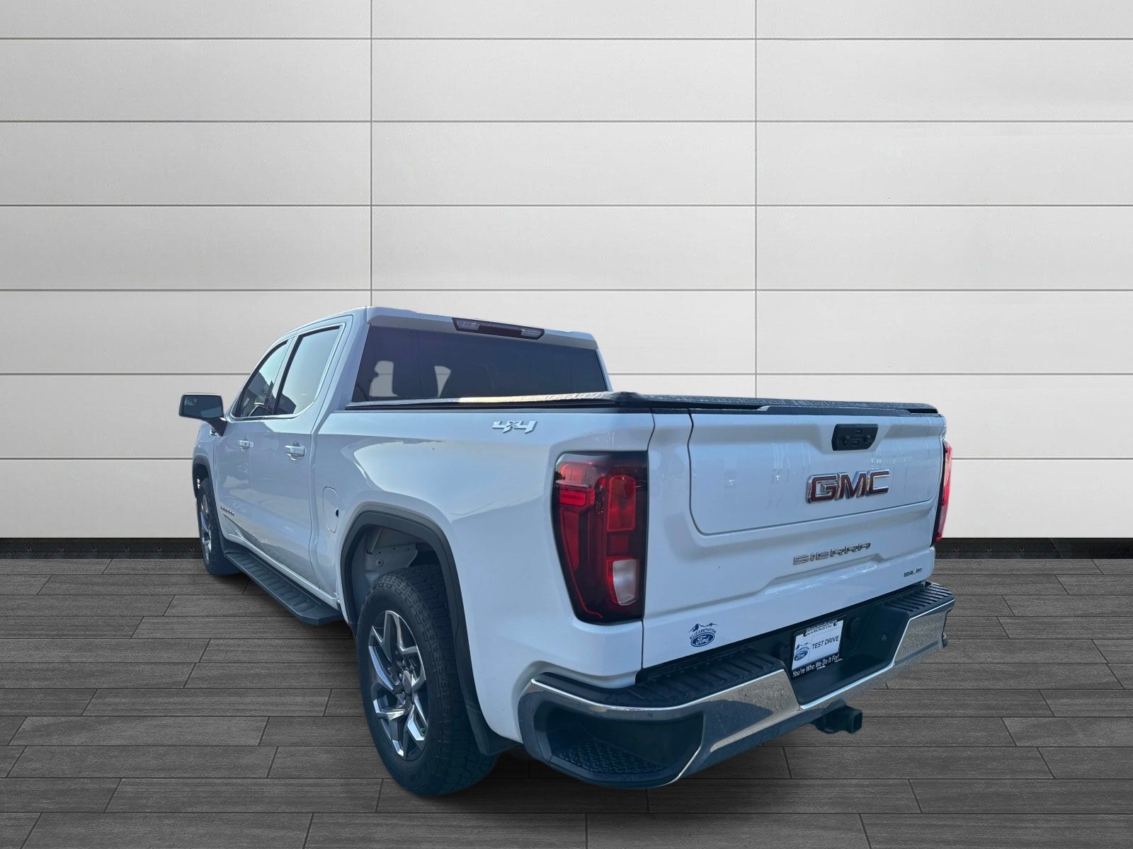 Used 2023 GMC Sierra 1500 SLE AWD/4WD image 5
