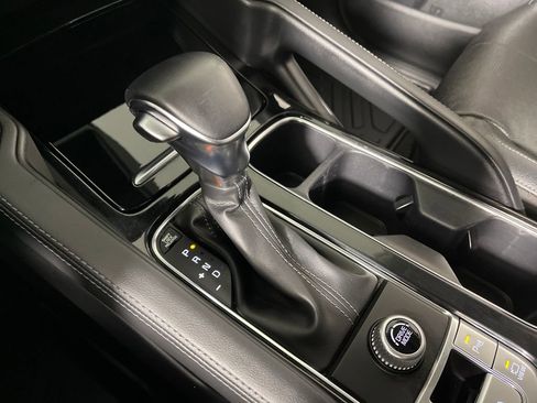 Used 2022 Kia Telluride SX w/ Towing Package image 24