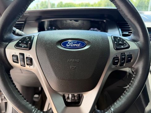 Used 2018 Ford Taurus SEL AWD/4WD image 14