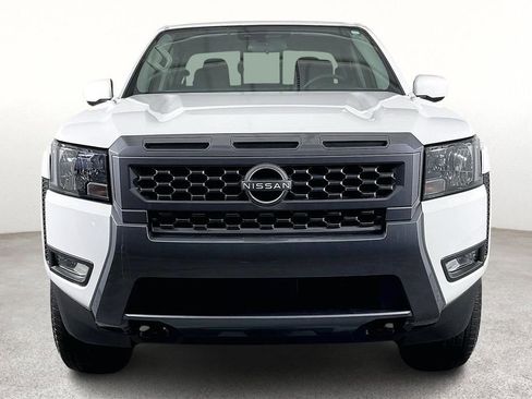 Certified 2025 Nissan Frontier SV w/ SV Convenience Package image 5