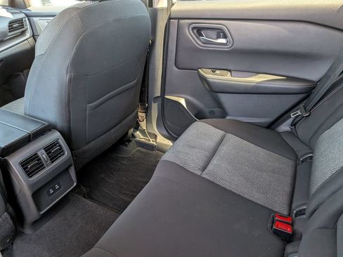 Used 2024 Nissan Rogue SV AWD/4WD image 33