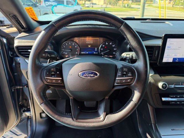 Used 2020 Ford Explorer XLT AWD/4WD image 17