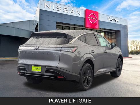 New 2026 Nissan Murano SV image 8