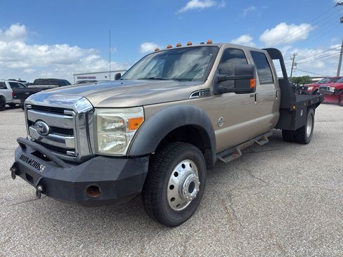 Used 2011 Ford F550 4x4 Crew Cab Super Duty w/ Payload Upgrade Pkg image 4