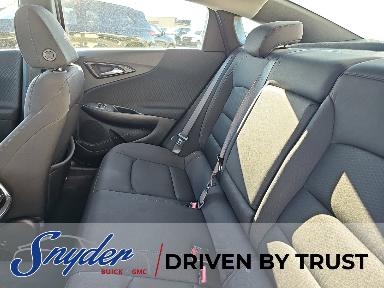 Used 2023 Chevrolet Malibu LT FWD image 18