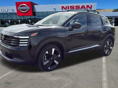 New 2026 Nissan Kicks SR AWD/4WD image 7