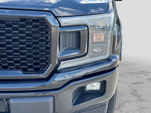 Used 2018 Ford F150 XLT w/ Equipment Group 302A Luxury AWD/4WD image 13