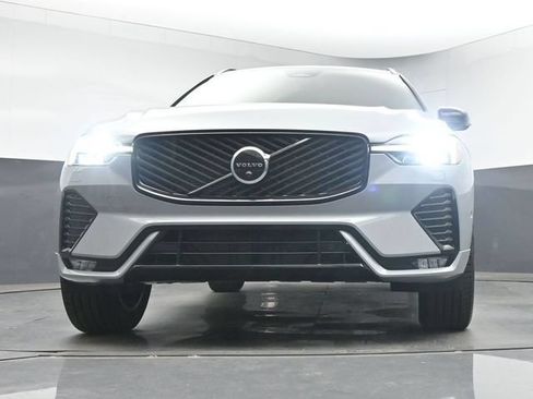 New 2026 Volvo XC60 B5 Plus w/ Protection Package Premier AWD/4WD image 39