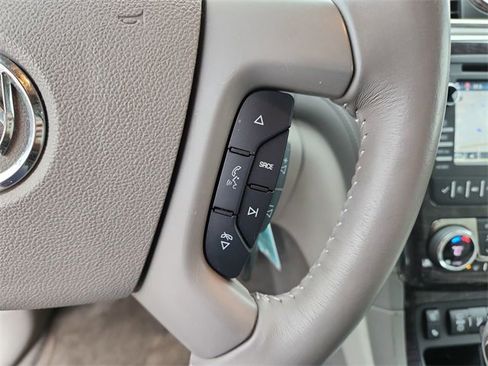 Used 2017 Buick Enclave Premium w/ Experience Buick Package image 30