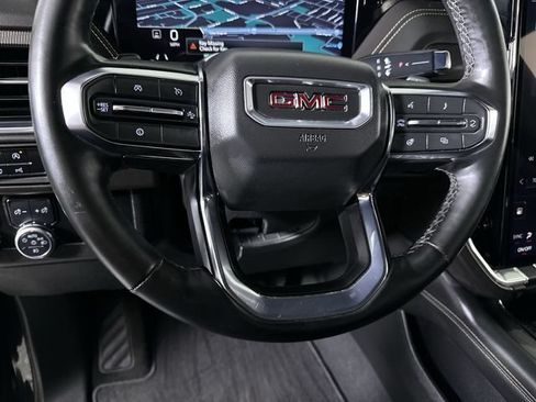 Used 2025 GMC Yukon Elevation AWD/4WD image 11