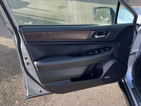 Used 2016 Subaru Outback 2.5i Limited image 8