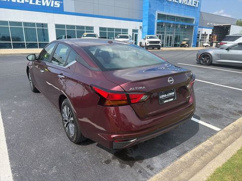Used 2025 Nissan Altima 2.5 SV AWD/4WD image 7