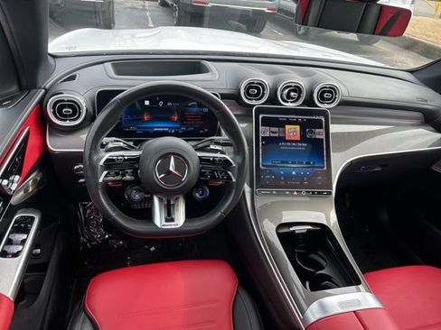 Used 2024 Mercedes-Benz GLC 43 AMG 4MATIC image 28