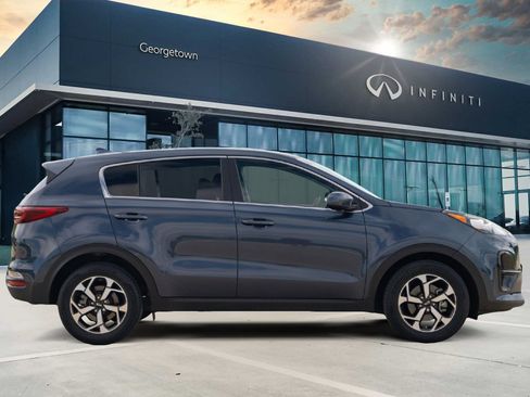 Used 2020 Kia Sportage LX FWD image 3