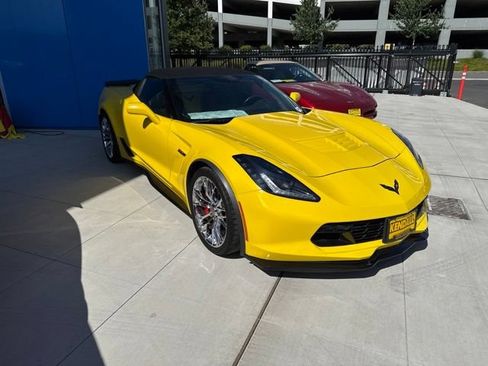 Used 2016 Chevrolet Corvette Z06 w/ 3LZ Preferred Equipment Group RWD image 3