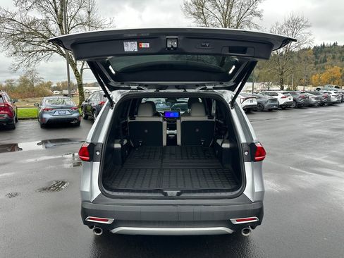 Used 2024 Toyota Grand Highlander AWD Hybrid image 11