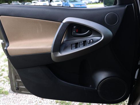 Used 2010 Toyota RAV4 2WD image 31