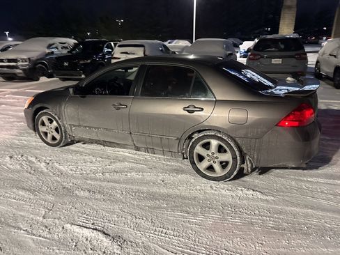 Used 2006 Honda Accord EX-L image 2