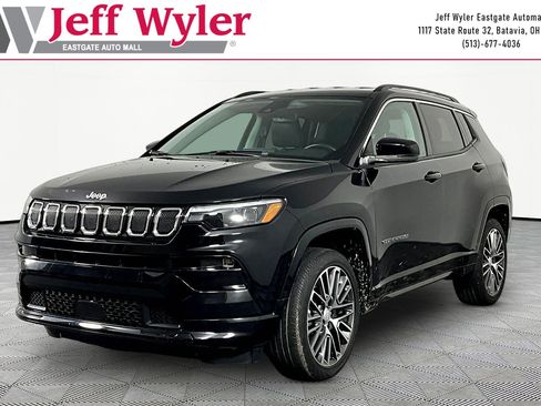 Used 2022 Jeep Compass Limited w/ Elite Group AWD/4WD image 1
