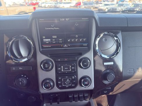 Used 2016 Ford F250 Platinum w/ FX4 Off-Road Package image 17