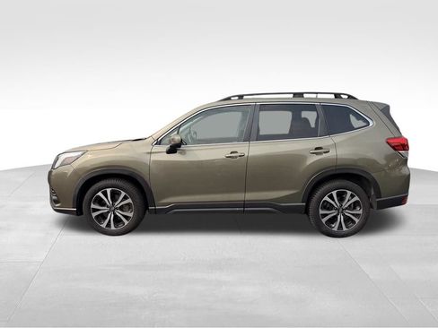 Used 2023 Subaru Forester Limited AWD/4WD image 2