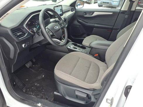 Certified 2022 Ford Escape SE w/ SE Sport Appearance Package image 15