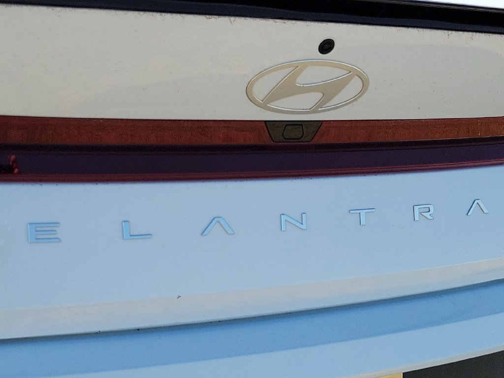 Used 2025 Hyundai Elantra Sport FWD image 25