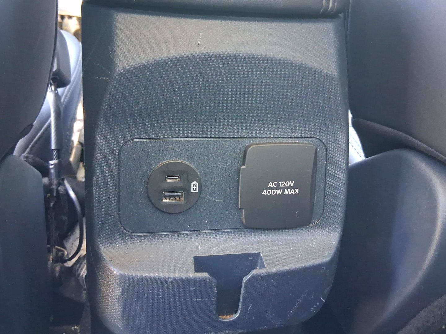 Used 2024 Ford Maverick Lariat w/ Black Appearance Package FWD image 23