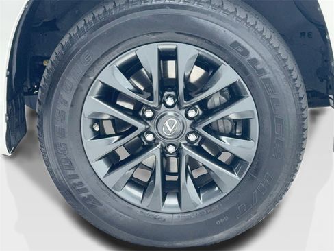 Used 2023 Lexus GX 460 Premium w/ Premium Package image 57