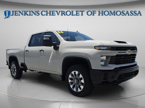 New 2026 Chevrolet Silverado 2500 Custom w/ Custom Value Package AWD/4WD image 1