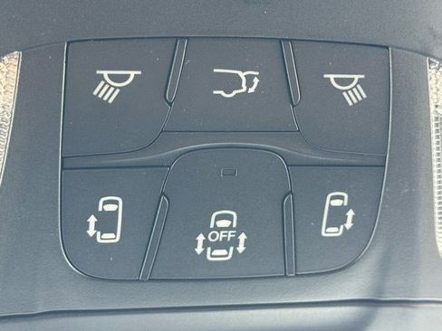 New 2026 Chrysler Pacifica Limited w/ S Appearance Package image 25