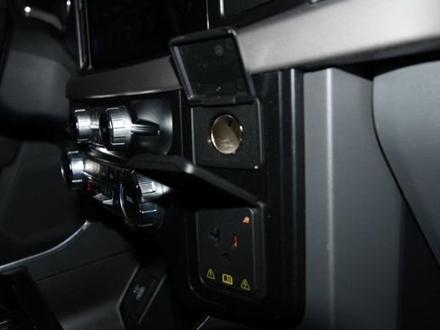 Used 2023 Ford F150 Lightning XLT image 25