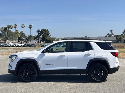 New 2026 GMC Terrain Elevation w/ Black Edition FWD image 7