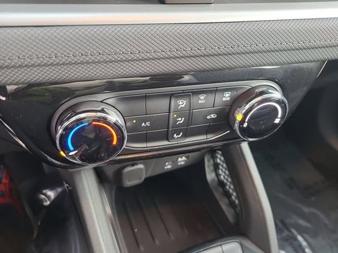 New 2026 Chevrolet TrailBlazer LT w/ Midnight Edition FWD image 29
